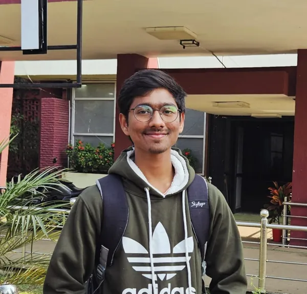 Varad Dhakate
